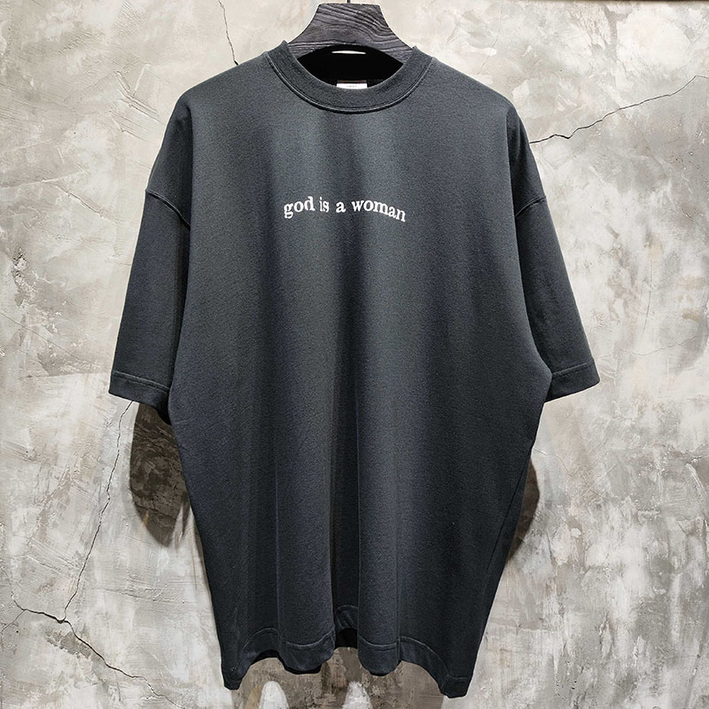 베트멍 God Is A Woman 크롭 박시 티셔츠