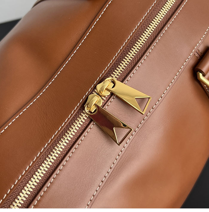 보테가 베네타 더플백