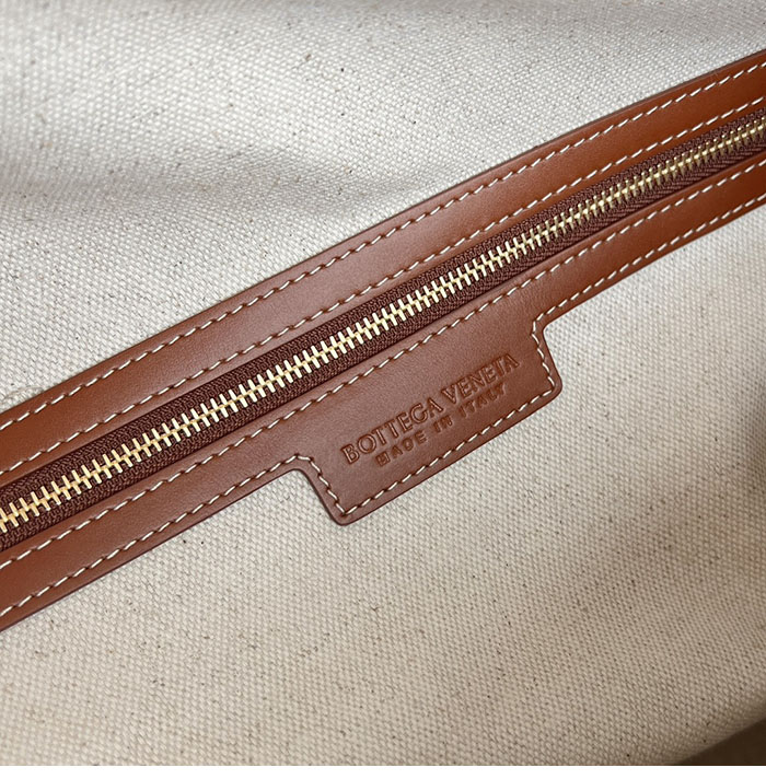 보테가 베네타 더플백