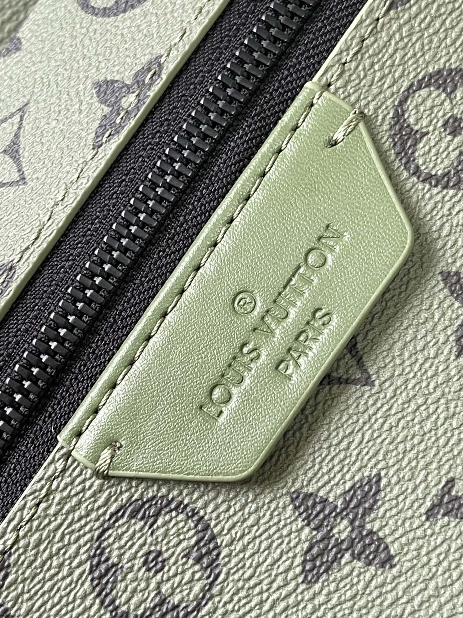 Louis Vuitton Discovery BackPack