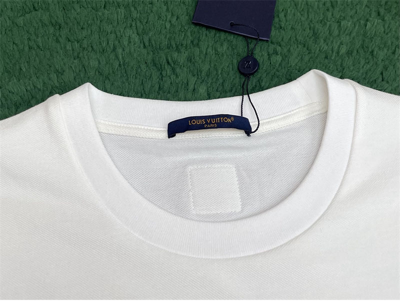 루이비통 x 니고 벚나무 LV 블라썸 엠브로이더드 티셔츠