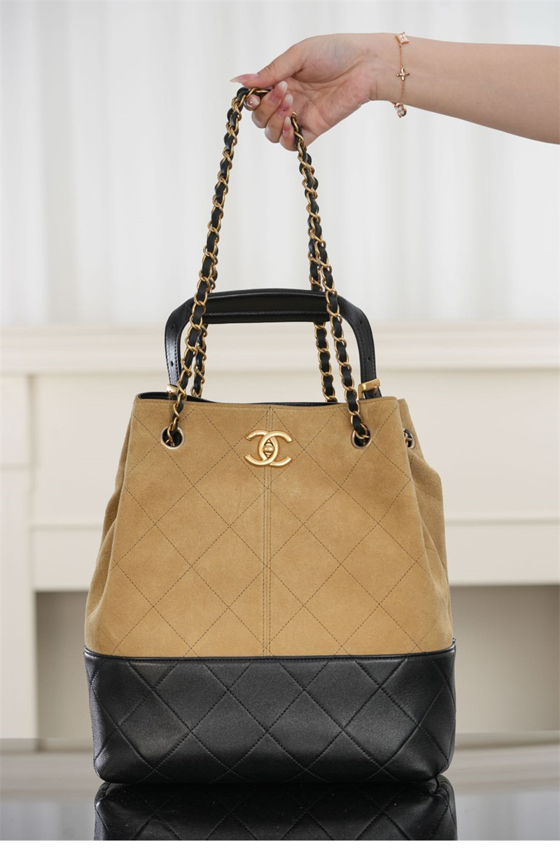 샤넬 25A 스웨이드 카프스킨 골드 메탈 쇼핑 백