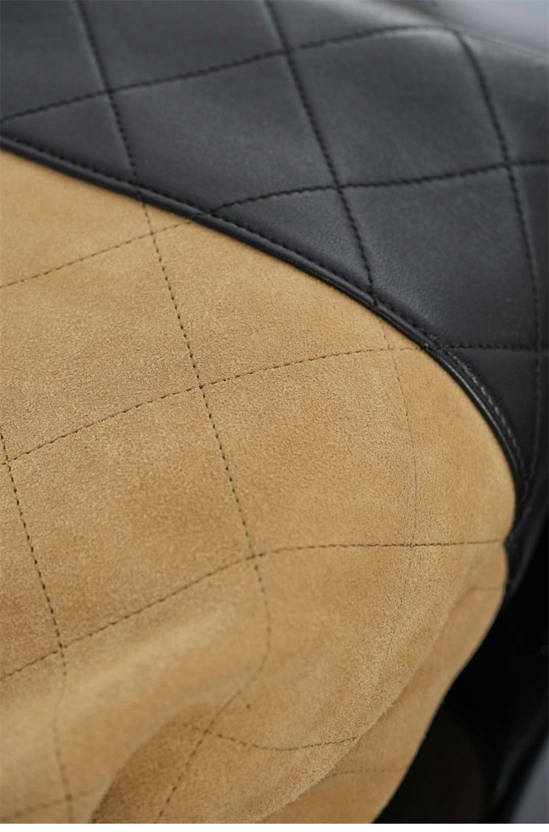 샤넬 25A 스웨이드 카프스킨 골드 메탈 쇼핑 백