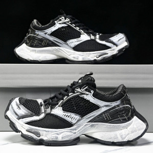 발렌시아가 스테이플러 스니커즈