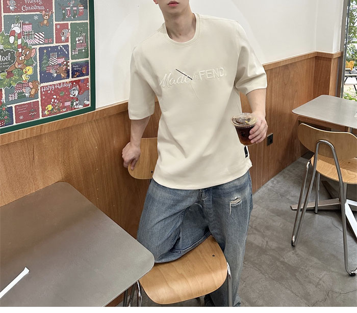 펜디 Made in 로고 반팔 티셔츠