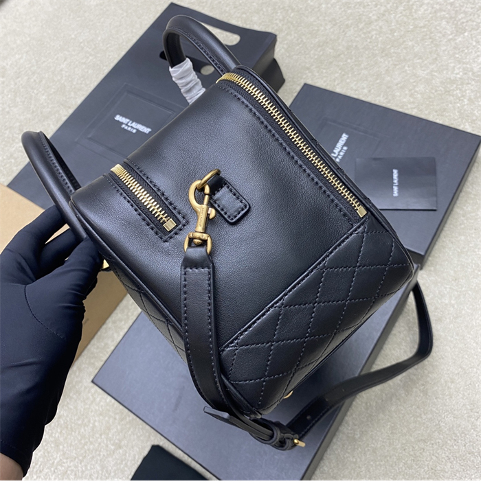 생로랑 리아 르 카산드라 퀼팅 더플백