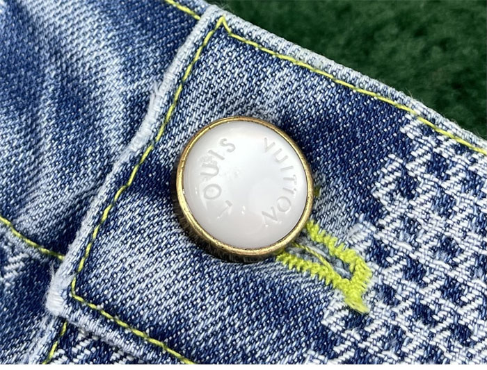 루이비통 다미에 3D 라이트 데님 숏 팬츠