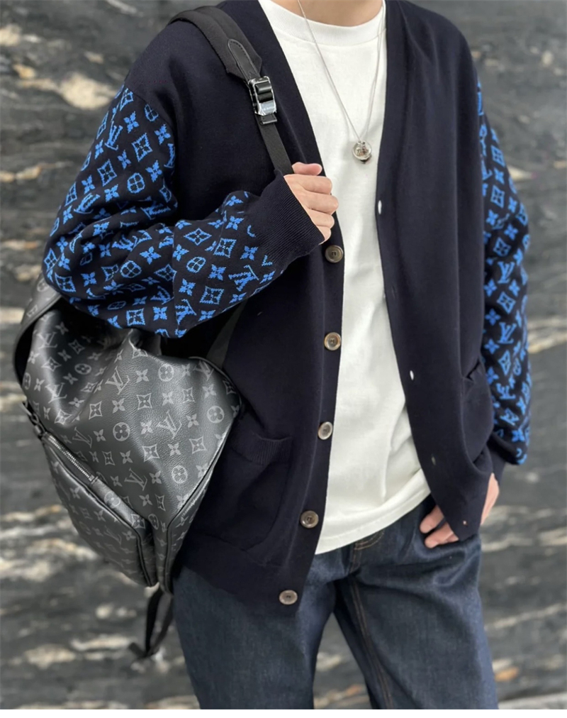 루이비통 모노그램 믹스 캐시미어 V넥 가디건