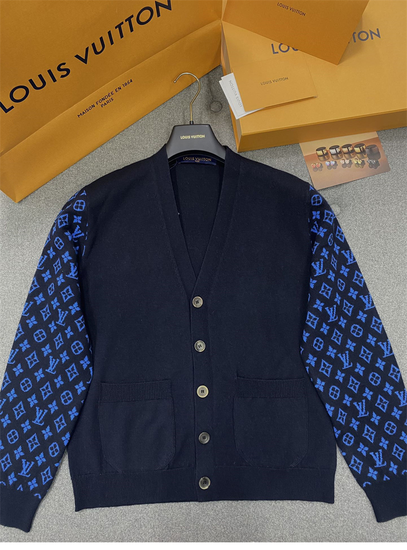 루이비통 모노그램 믹스 캐시미어 V넥 가디건