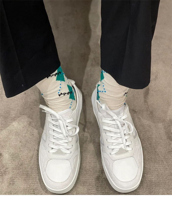 펜디 스텝 레더 스니커즈