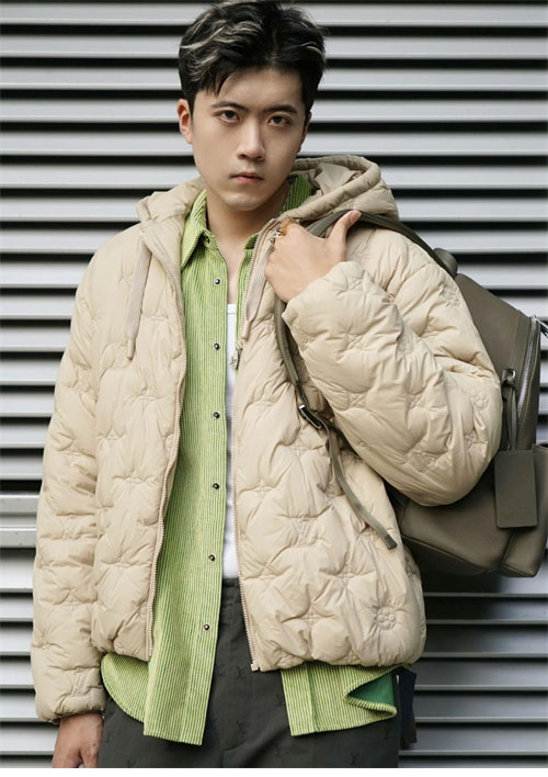 루이비통 모노그램 퀼티드 나일론 후드 블루종