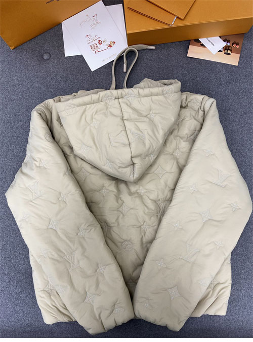 루이비통 모노그램 퀼티드 나일론 후드 블루종