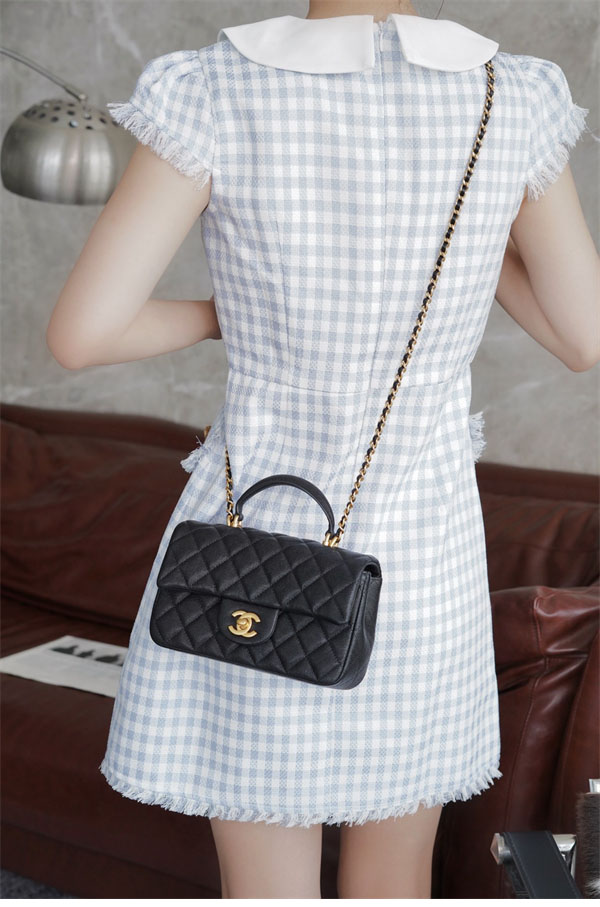 샤넬 캐비어 탑 핸들 미니 플랩 백