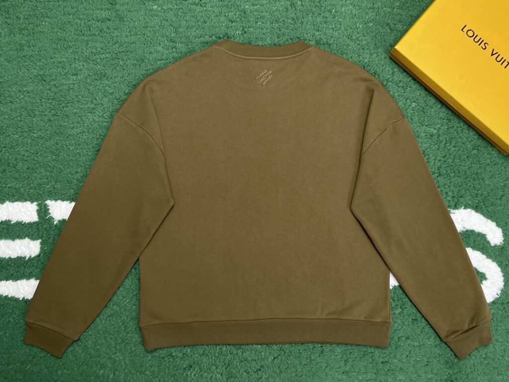루이비통 24SS 코튼 시그니처 크루넥 맨투맨 카키
