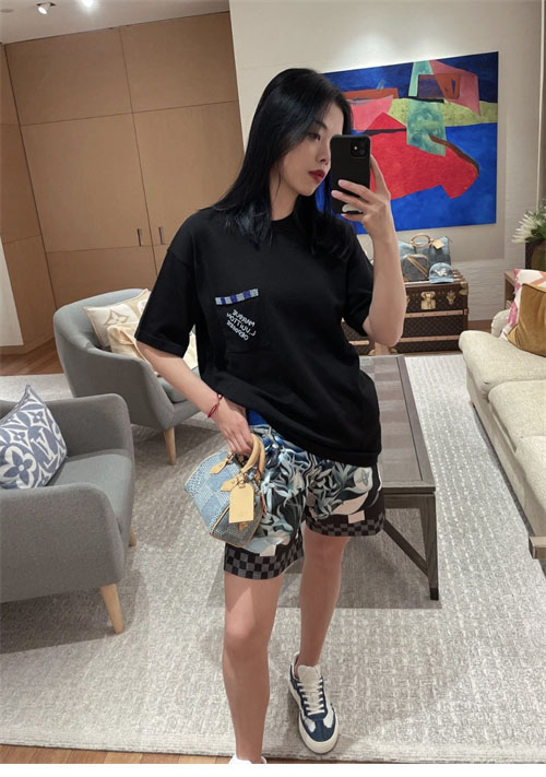 루이비통 엠벨리시드 쇼트 슬리브드 코튼 크루넥 반팔