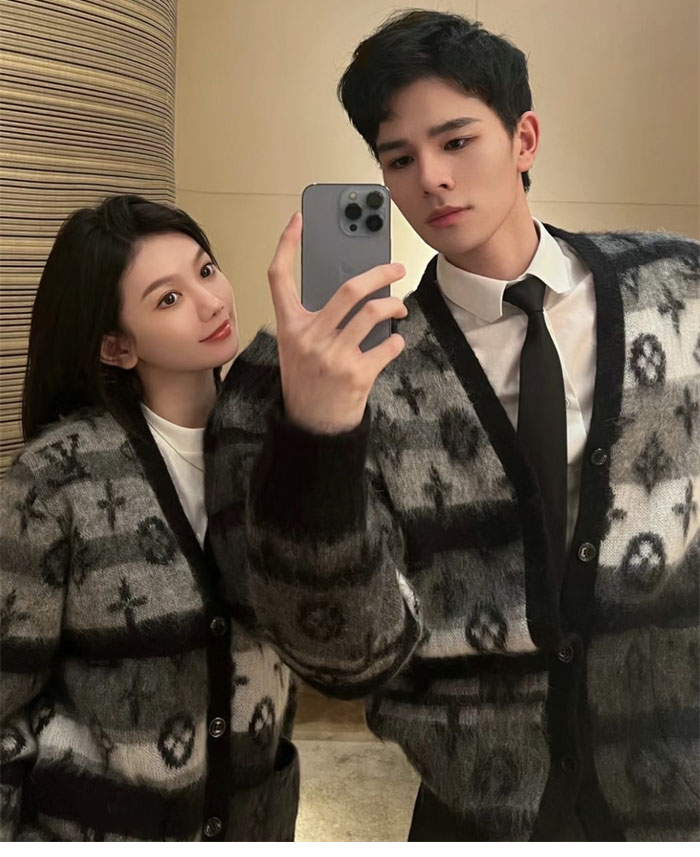 루이비통 모노그램 모헤어 니트 가디건