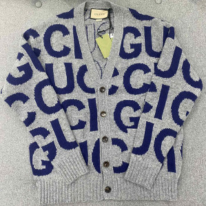 구찌 인타르시아 로고 울 가디건