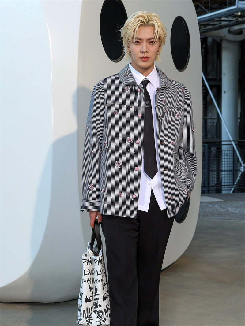 루이비통 x 니고 MLVD 엠벨리시드 워크웨어 자켓