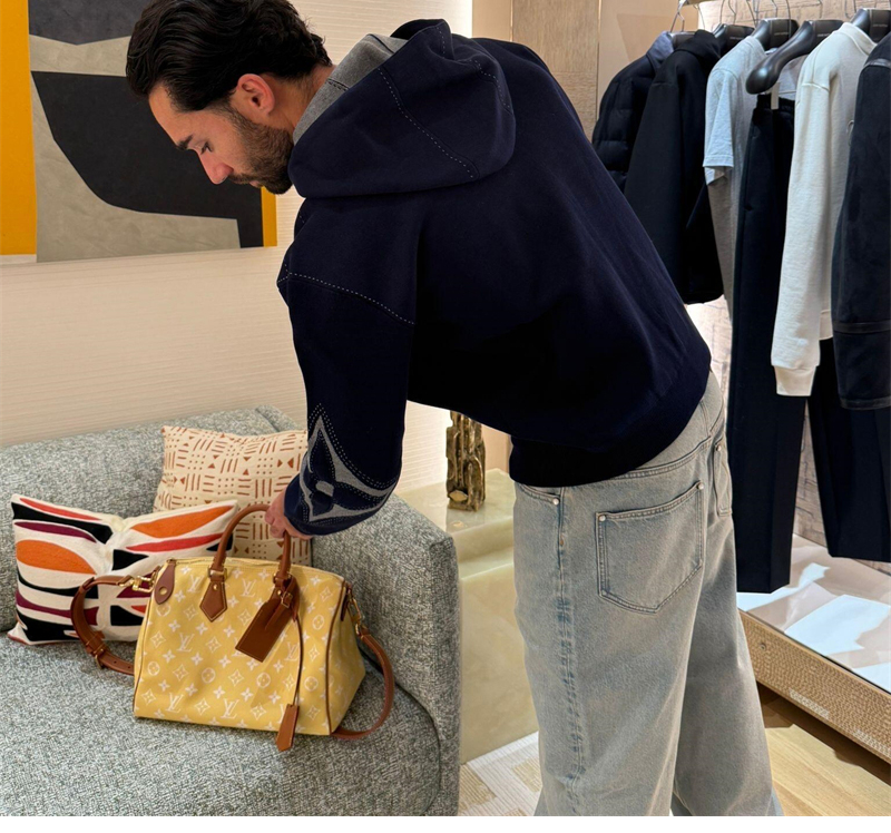 루이비통 그래픽 인따르시아 지퍼 코튼 후디