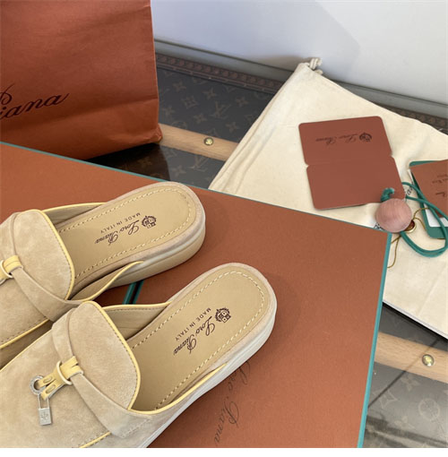 로로피아나 바부슈 참 워크 로퍼 뮬