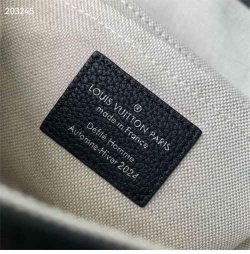 루이비통 소울 트렁크 M11516