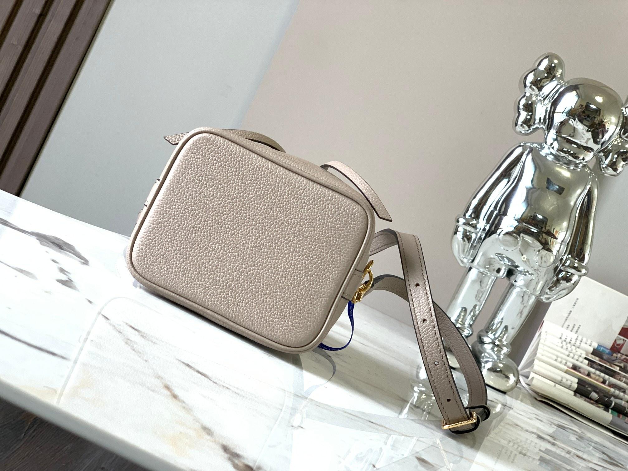 Louis Vuitton Nano Noe