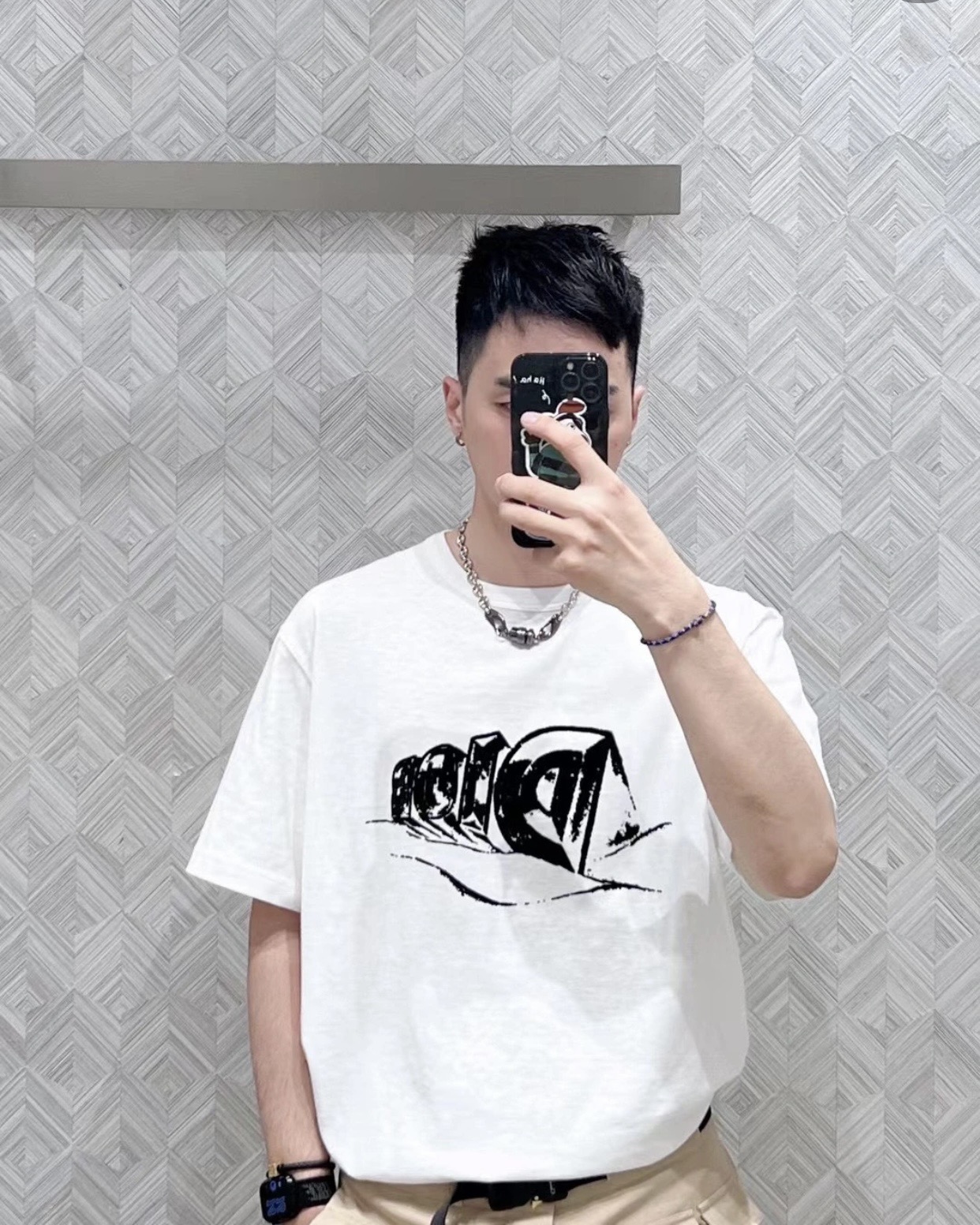 디올 23FW 화이트 플록 아스트로 반팔 티셔츠 화이트