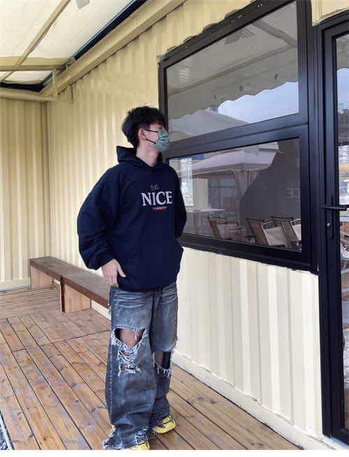 발렌시아가 BE NICE 후드