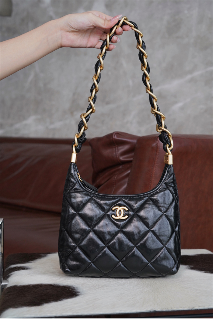 샤넬 24a 호보백 스몰