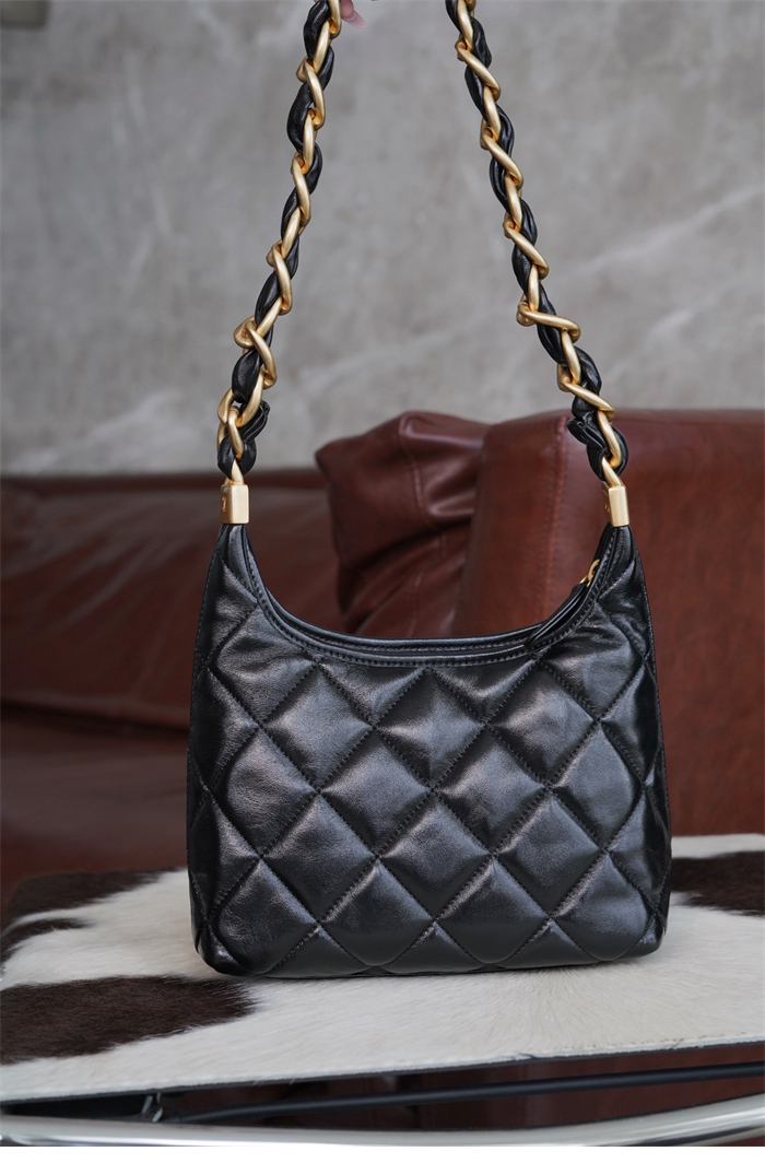 샤넬 24a 호보백 스몰