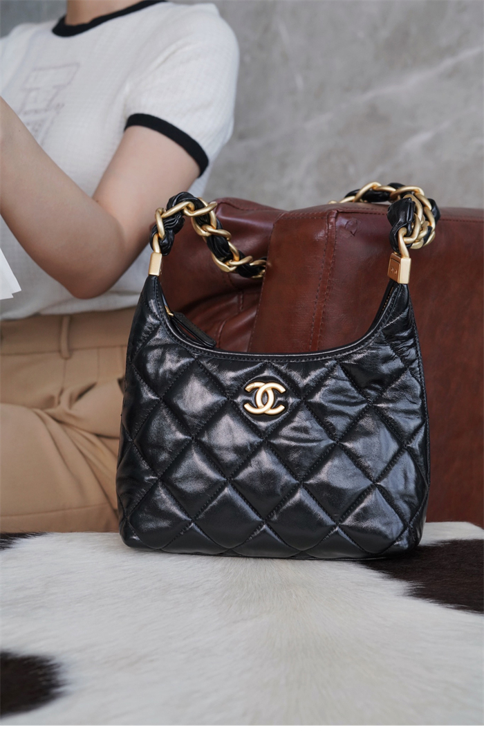 샤넬 24a 호보백 스몰