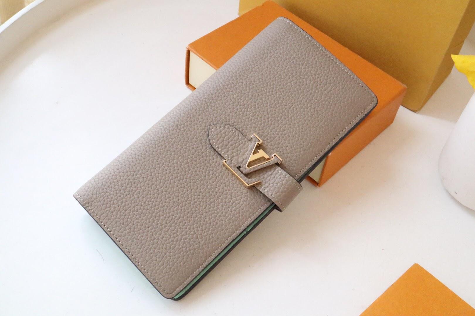 Louis Vuitton M81330