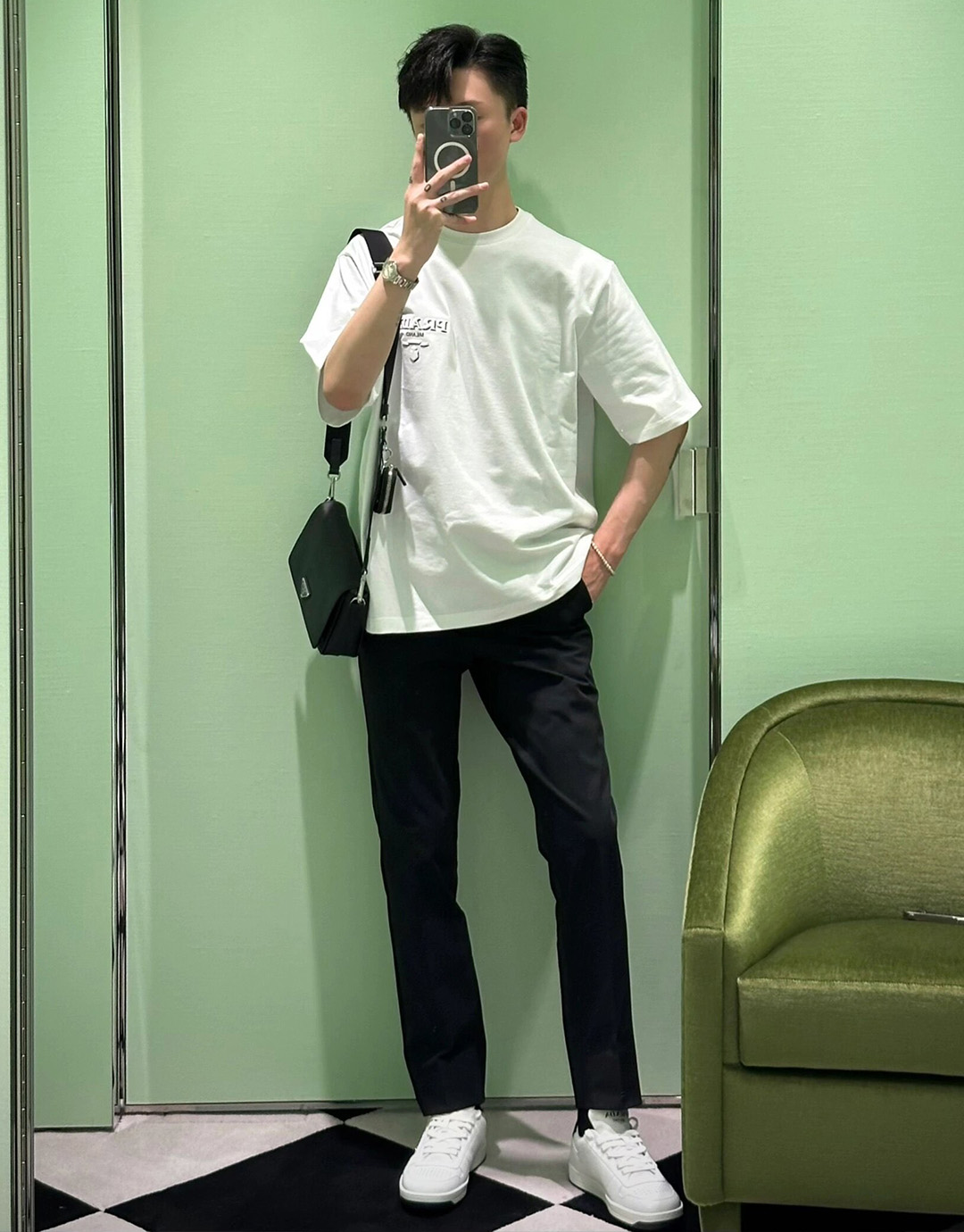 프라다 입체 프린티드 레터링 로고 박시 반팔 티셔츠 “2COLOR”