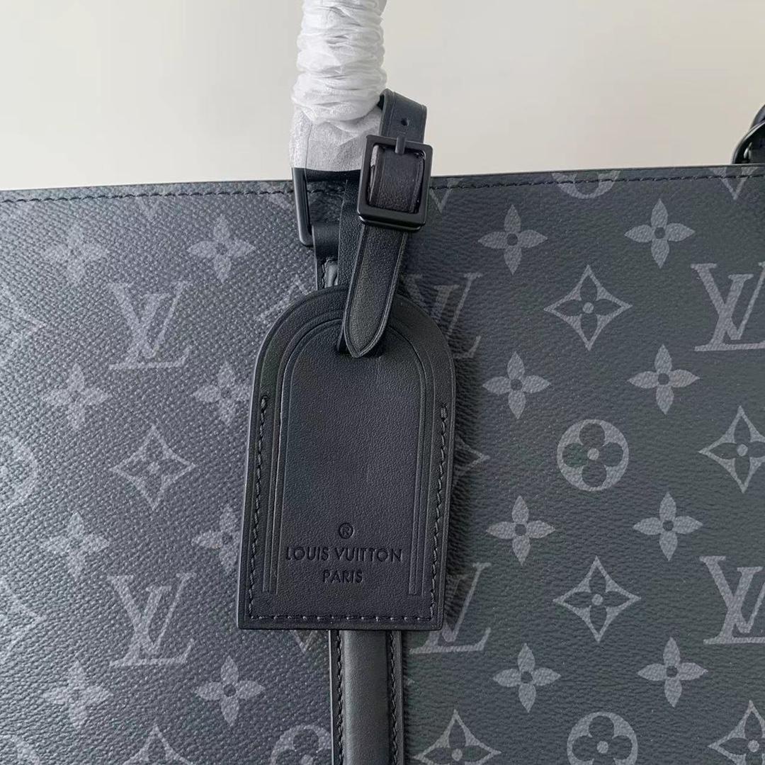 Louis Vuitton Sac Plat Monogram Eclipse