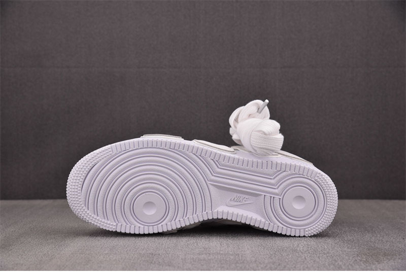 나이키 x CPFM 에어포스 1 로우 프리미엄 화이트 DD7050-100