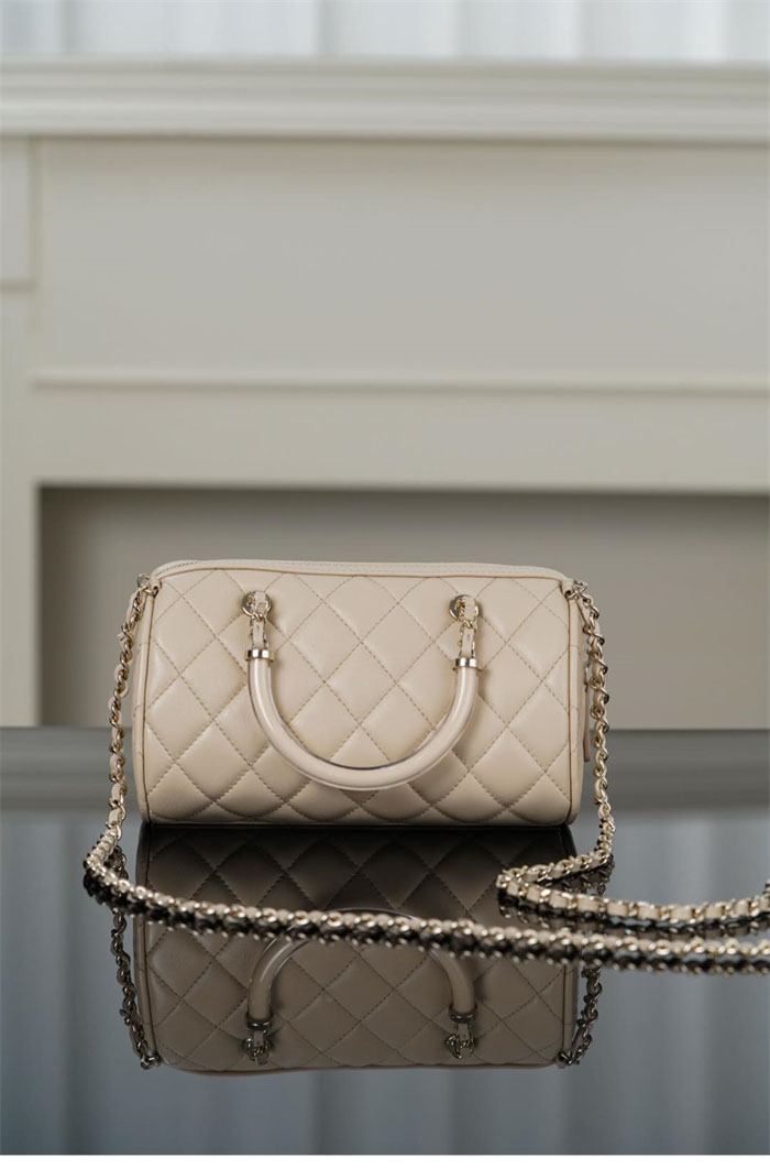 샤넬 25c 체인 미니 볼링백