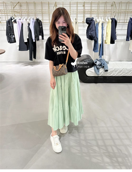 샤넬 24P 트위드 골드 브로치 스니커즈