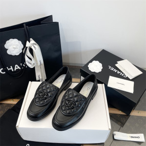 샤넬 블랙 CC 로고 턴락 퀼팅 로퍼