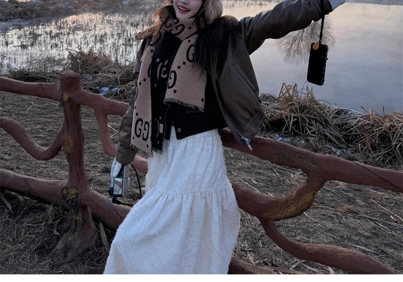 구찌 GG 자카드 울 실크 스카프