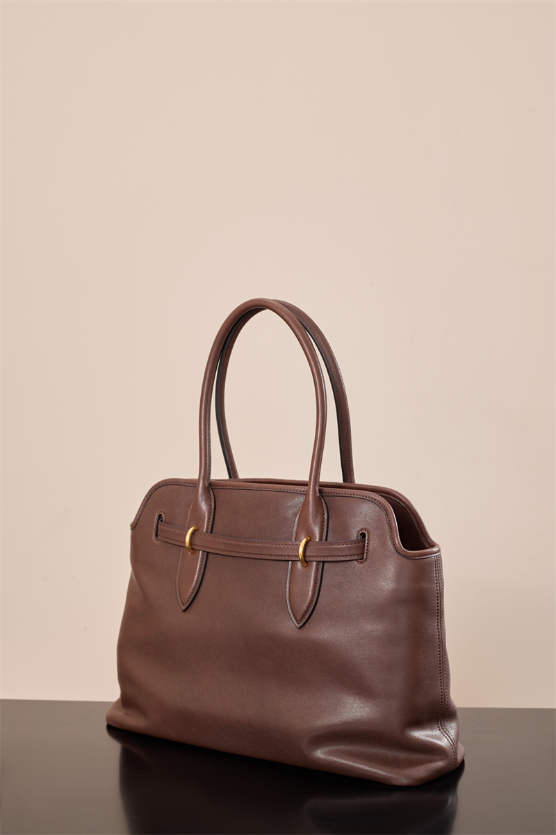 미우미우 아방뛰르 나파 가죽 토트백 미디엄 브라운 5BG291