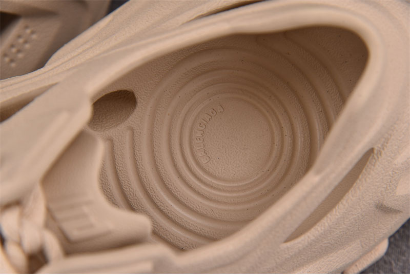 발렌시아가 HD 레이스업 스니커즈 베이지