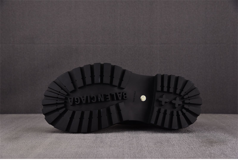 발렌시아가 하머 레이스업 부츠