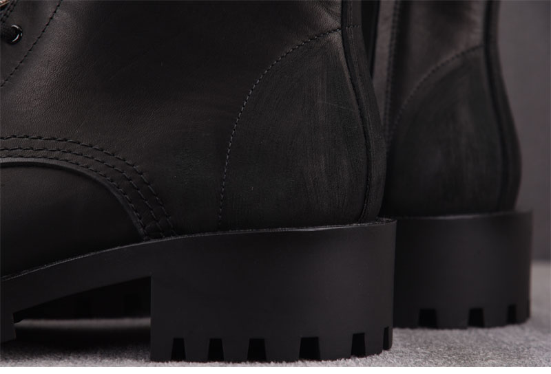 발렌시아가 하머 레이스업 부츠