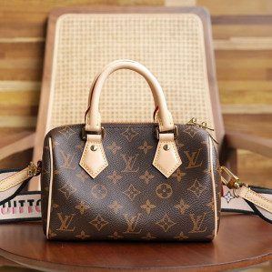 루이비통 스피디 반둘리에 20 토트백 M46234