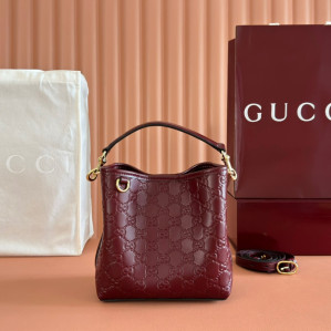 Gucci GG Emblem Bucket