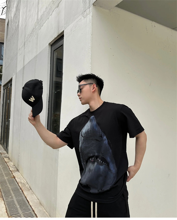 지방시 샤크 오버사이즈 프린트 반팔 티셔츠