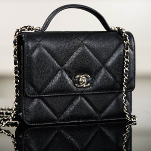 샤넬 25k 탑 핸들 체인 백팩