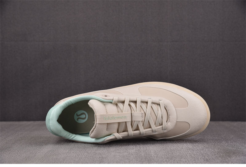 룰루레몬 시티버스 스니커즈