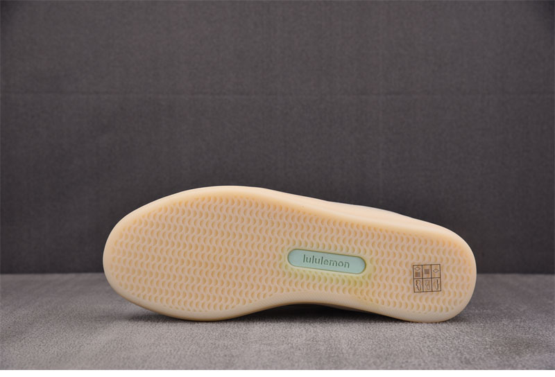룰루레몬 시티버스 스니커즈
