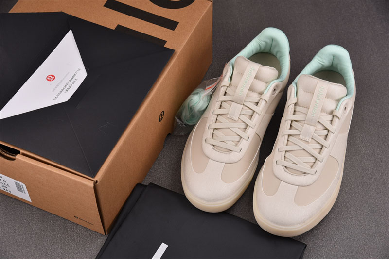 룰루레몬 시티버스 스니커즈